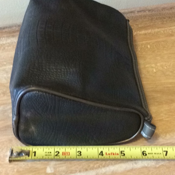 Imitation croc essentials bag - Picture 6 of 7